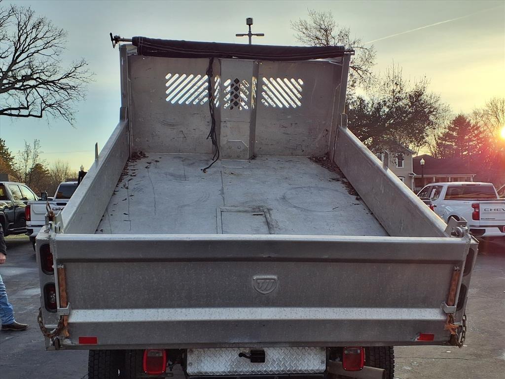 Ford Super Duty F-550 DRW XL 4WD Reg Cab 145" WB 60" CA 2023