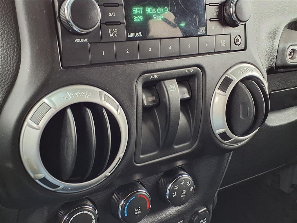 Jeep Wrangler 4WD 2dr Rubicon X 2014