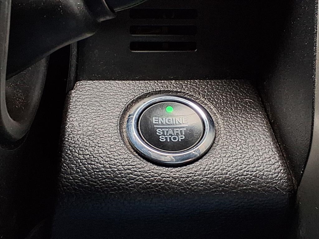 Ford Super Duty F-250 SRW Lariat 4WD Crew Cab 6.75' Box 2018