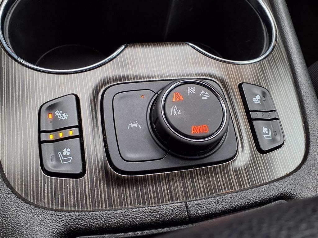 GMC Acadia AWD 4dr SLT 2022