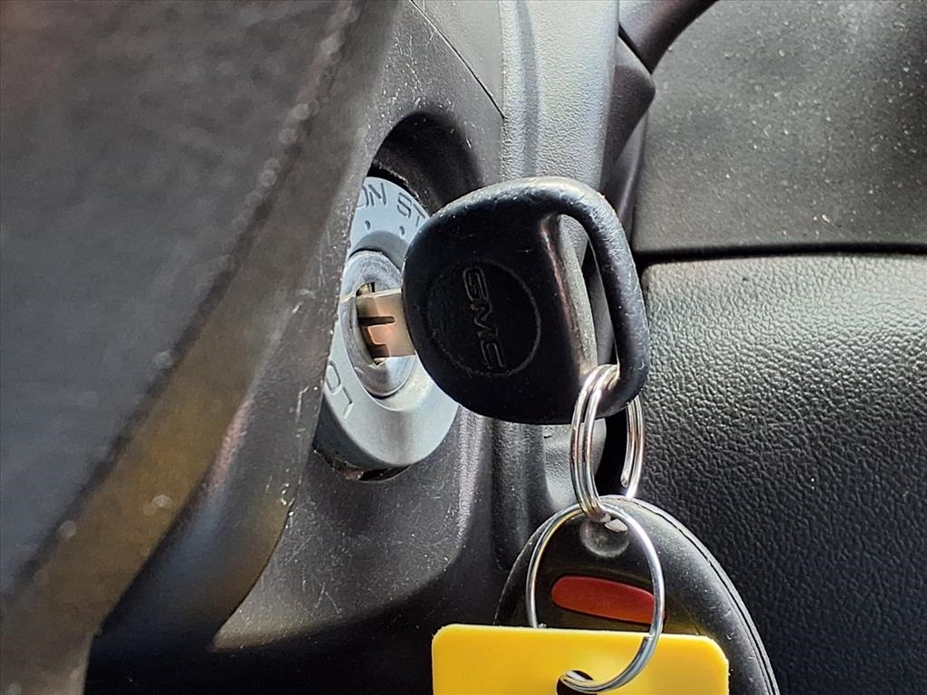 GMC Canyon 4WD Crew Cab SLE1 2012