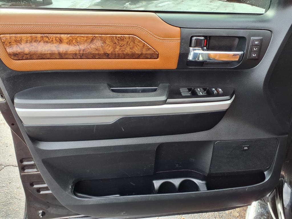 Toyota Tundra 4WD 1794 Edition CrewMax 5.5' Bed 5.7L (Natl) 2017