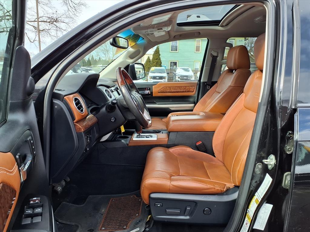 Toyota Tundra 4WD 1794 Edition CrewMax 5.5' Bed 5.7L (Natl) 2017