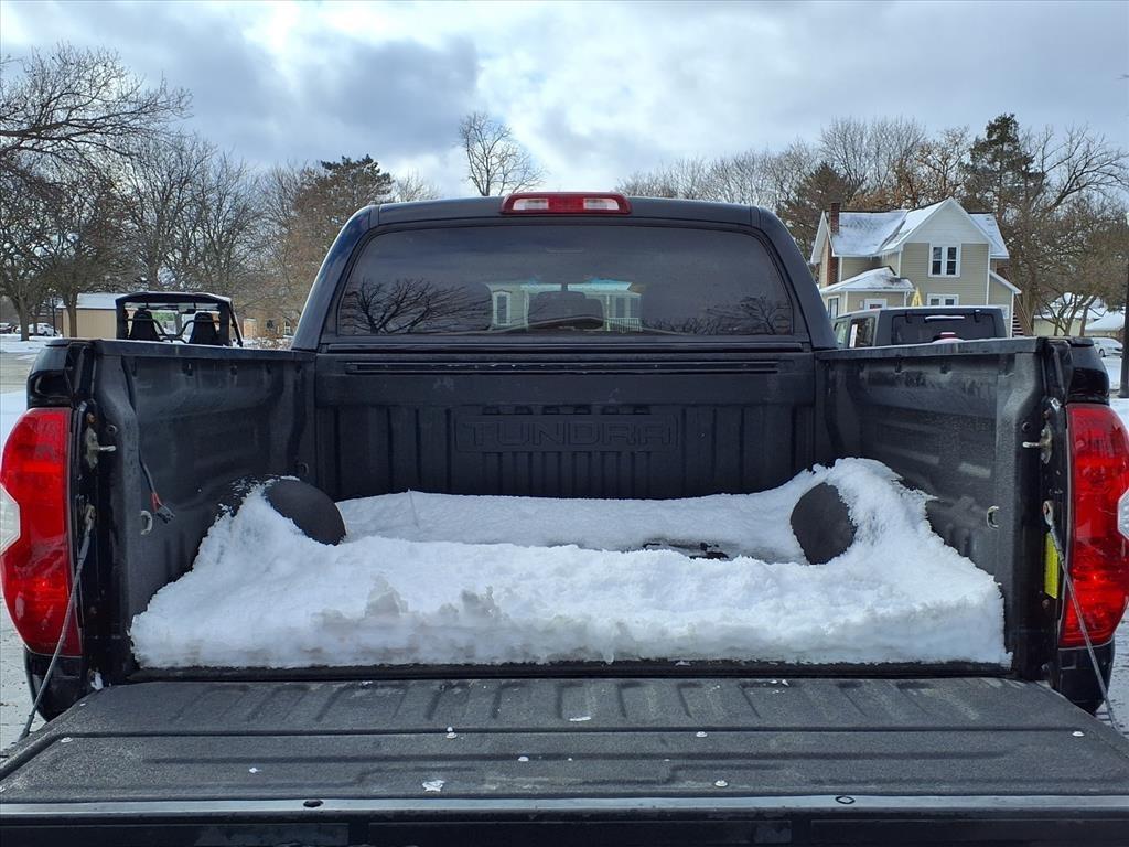 Toyota Tundra 4WD 1794 Edition CrewMax 5.5' Bed 5.7L (Natl) 2017