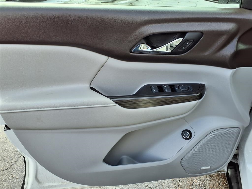 GMC Acadia AWD 4dr SLT w/SLT-1 2017