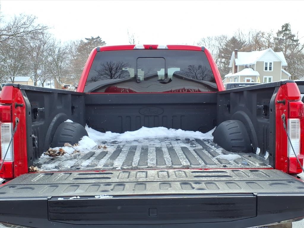 Ford Super Duty F-250 SRW Lariat 4WD Crew Cab 6.75' Box 2017