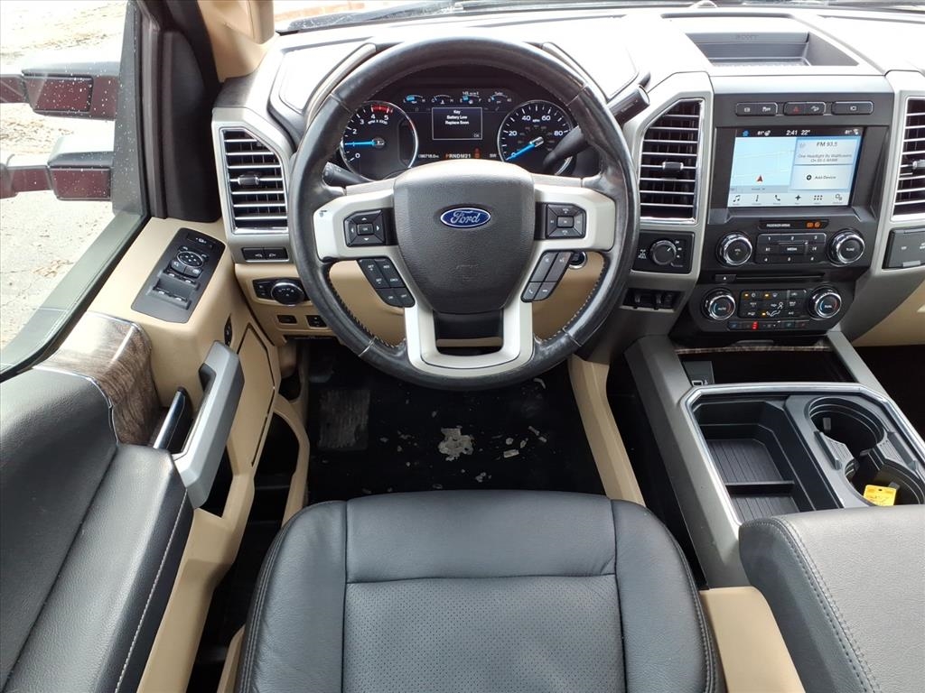 Ford Super Duty F-250 SRW Lariat 4WD Crew Cab 6.75' Box 2017