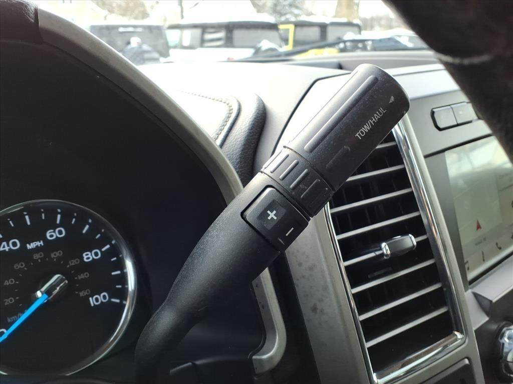 Ford Super Duty F-250 SRW Lariat 4WD Crew Cab 6.75' Box 2017