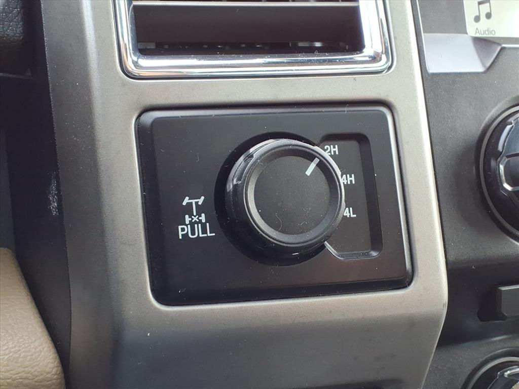 Ford Super Duty F-250 SRW Lariat 4WD Crew Cab 6.75' Box 2017