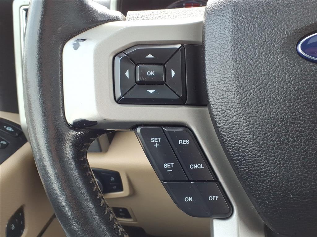 Ford Super Duty F-250 SRW Lariat 4WD Crew Cab 6.75' Box 2017