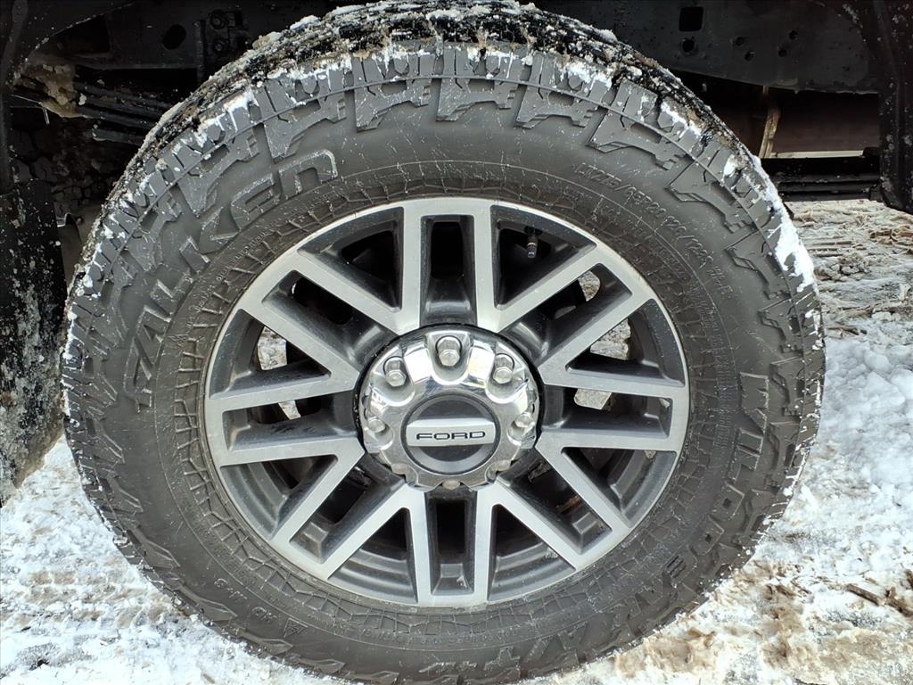 Ford Super Duty F-250 SRW Lariat 4WD Crew Cab 6.75' Box 2017