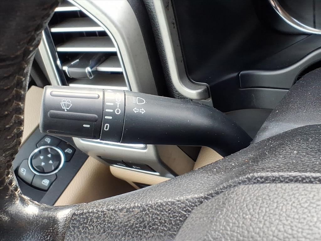 Ford Super Duty F-250 SRW Lariat 4WD Crew Cab 6.75' Box 2017