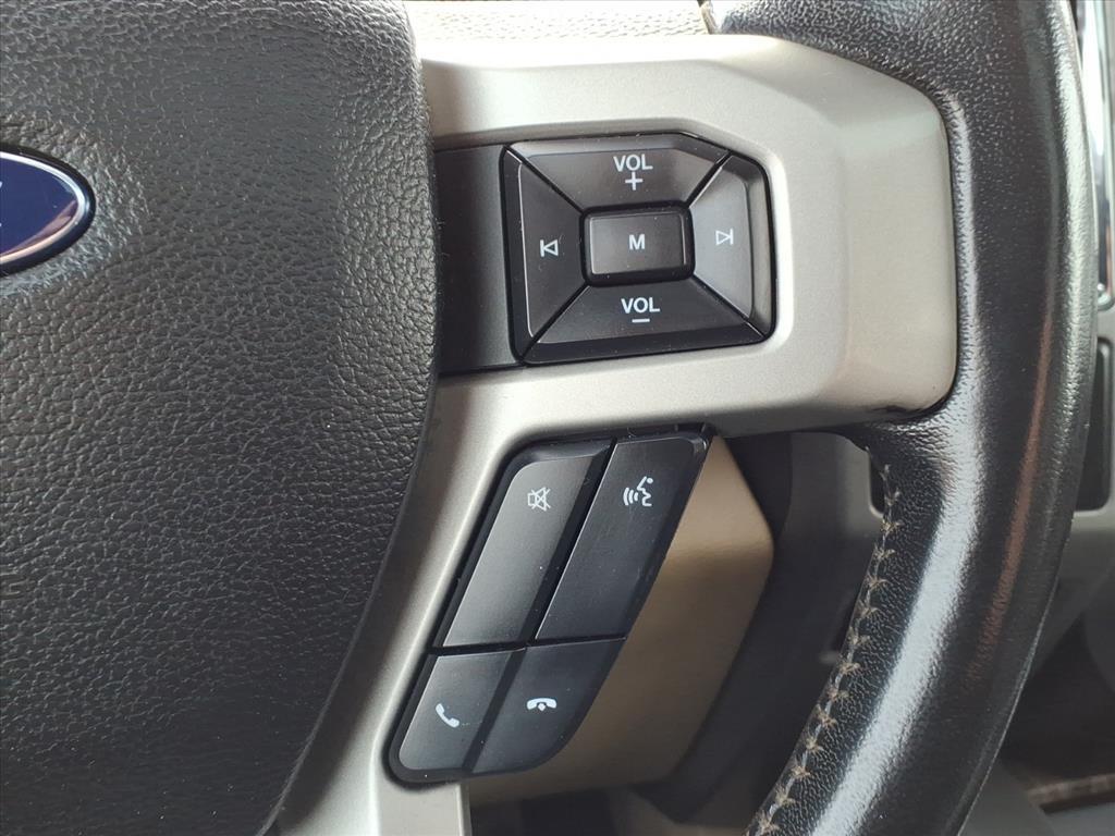 Ford Super Duty F-250 SRW Lariat 4WD Crew Cab 6.75' Box 2017