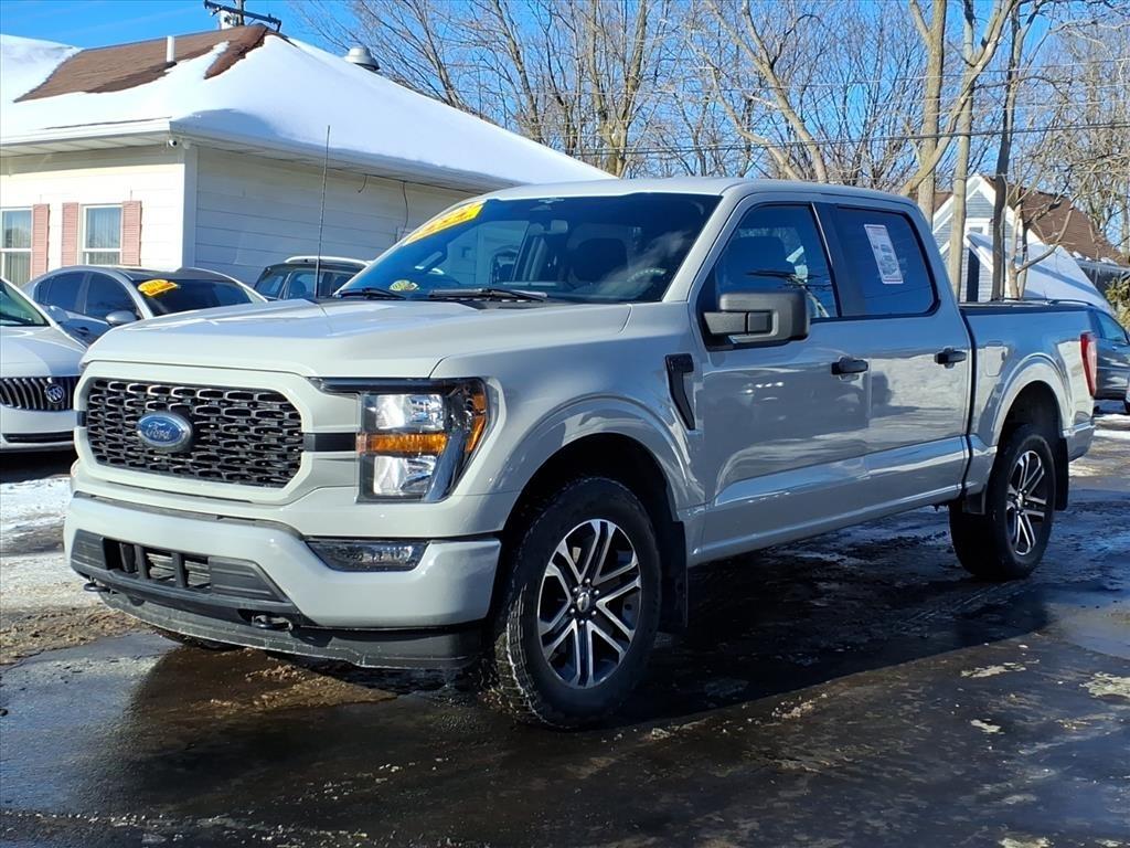 Ford F-150 XL 4WD SuperCrew 5.5' Box 2023