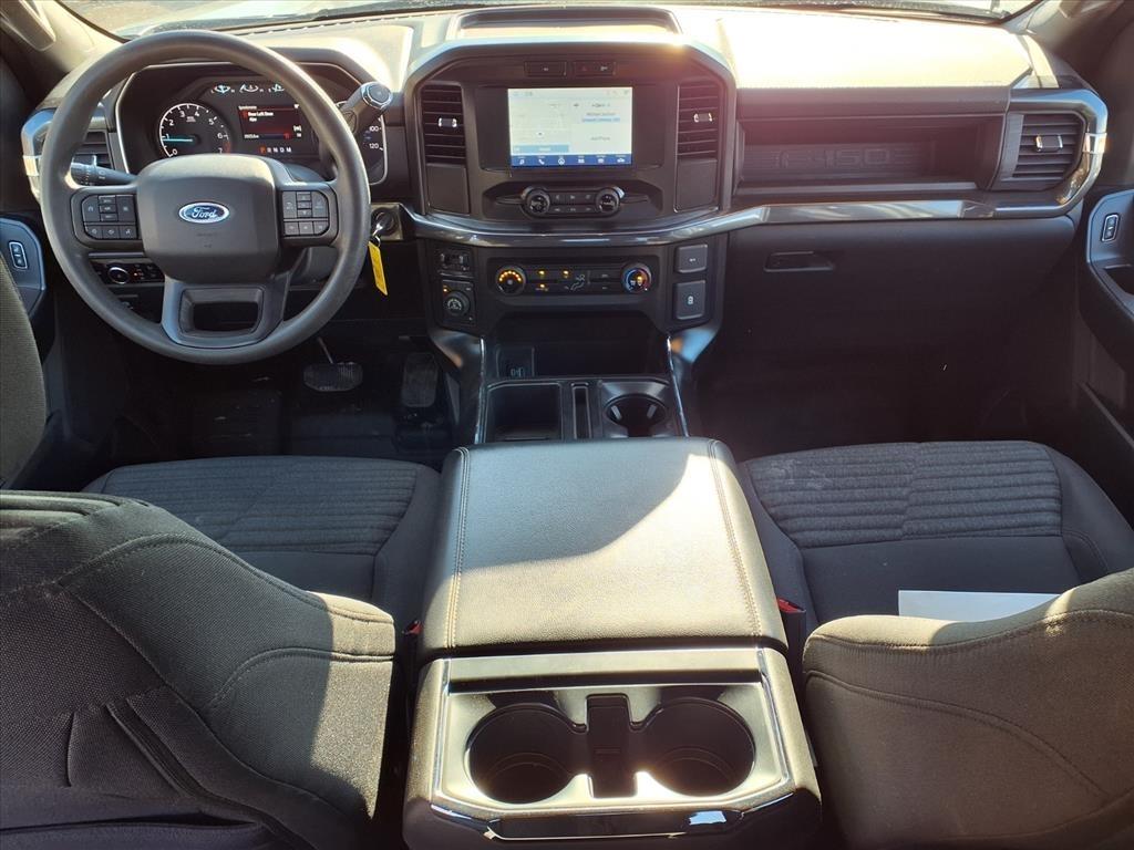 Ford F-150 XL 4WD SuperCrew 5.5' Box 2023