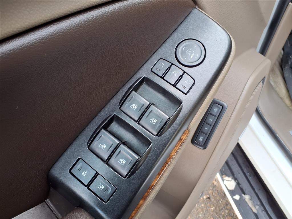 Chevrolet Tahoe 4WD 4dr Premier 2017