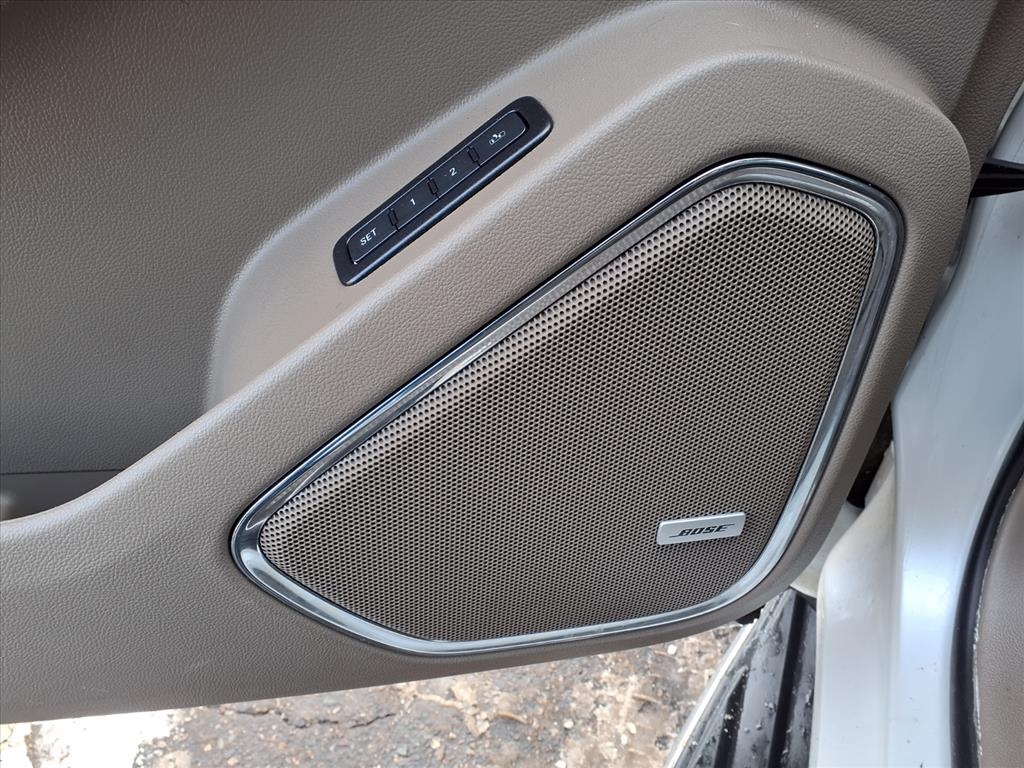 Chevrolet Tahoe 4WD 4dr Premier 2017