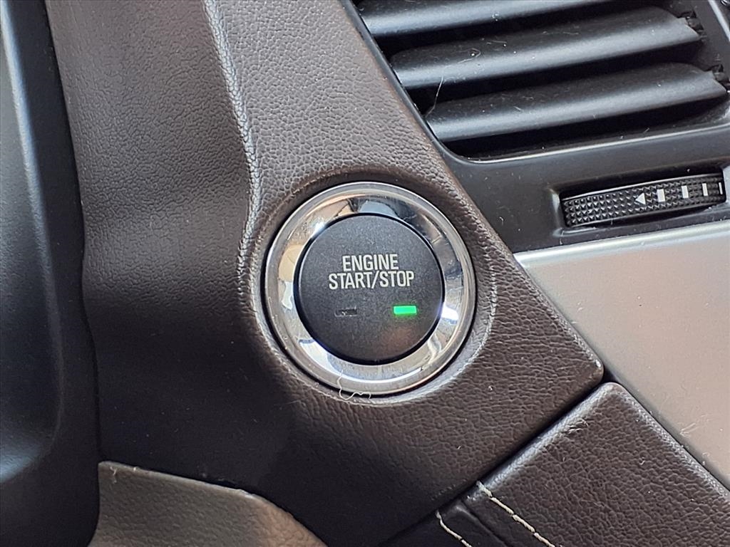 Chevrolet Tahoe 4WD 4dr Premier 2017