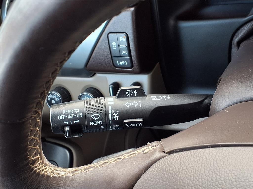 Chevrolet Tahoe 4WD 4dr Premier 2017