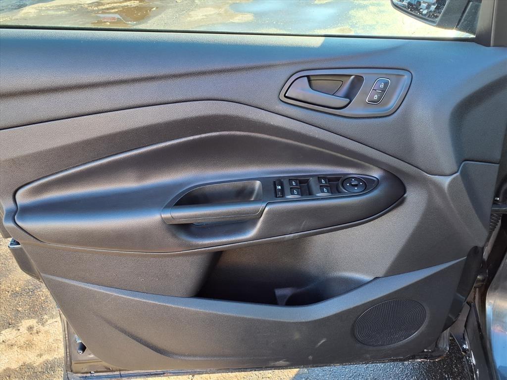 Ford Escape S FWD 2017