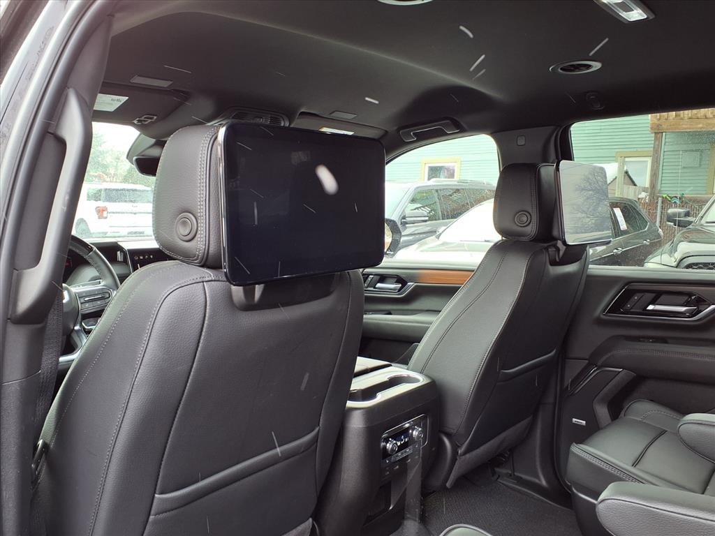 GMC Yukon 4WD 4dr Denali 2025