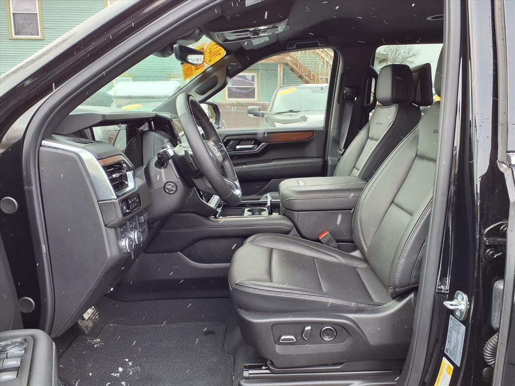 GMC Yukon 4WD 4dr Denali 2025