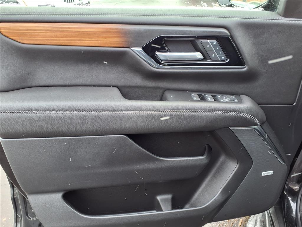 GMC Yukon 4WD 4dr Denali 2025