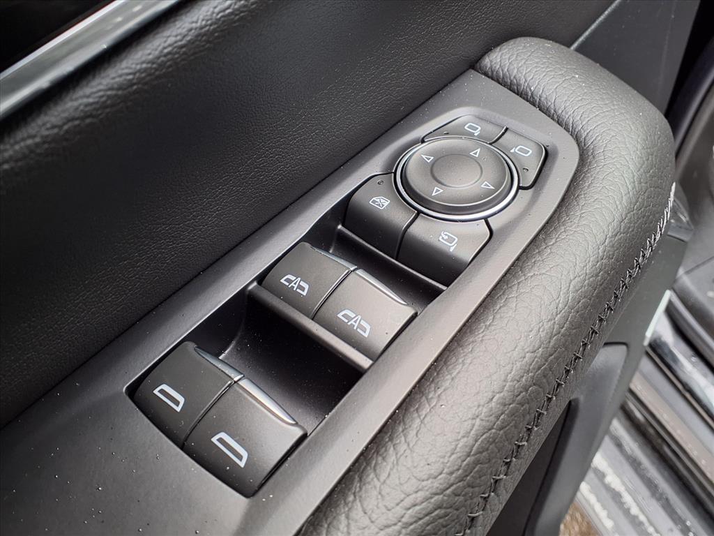 GMC Yukon 4WD 4dr Denali 2025