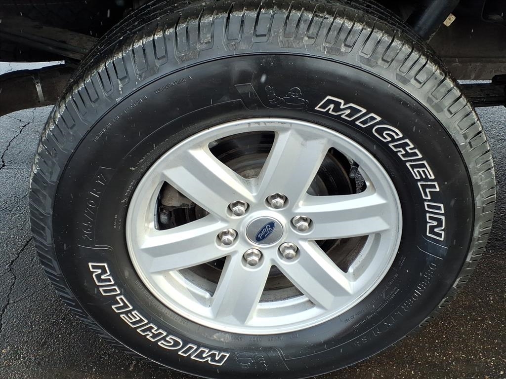 Ford F-150 XLT 4WD SuperCab 8' Box 2023