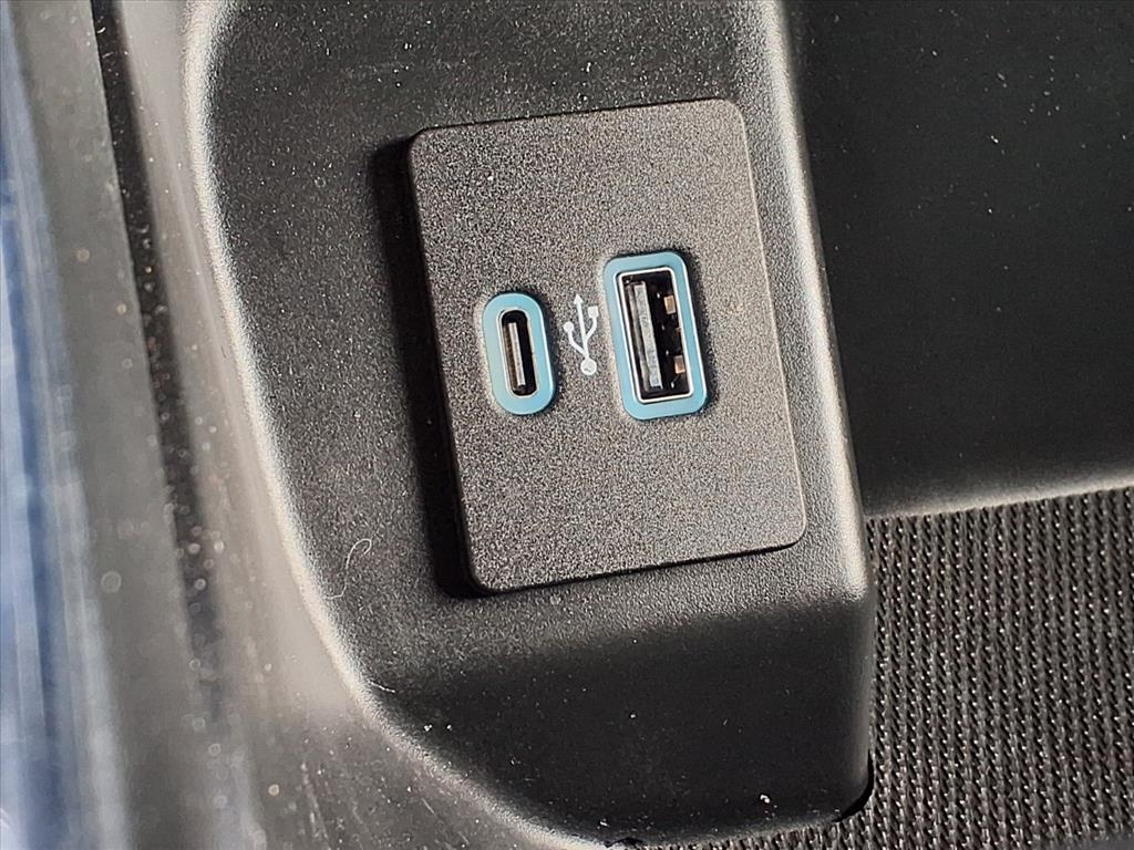 Ford F-150 XLT 4WD SuperCab 8' Box 2023