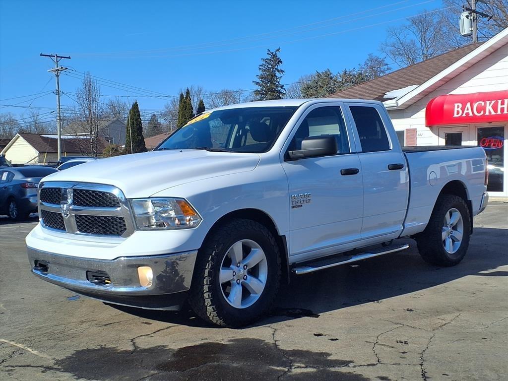RAM 1500 Classic Tradesman 4x4 Quad Cab 6'4" Box 2023