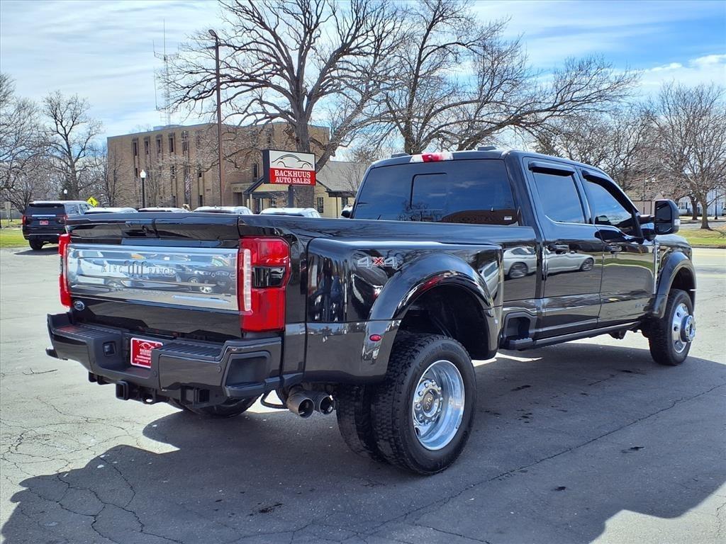 Ford Super Duty F-450 DRW King Ranch 4WD Crew Cab 8' Box 2024