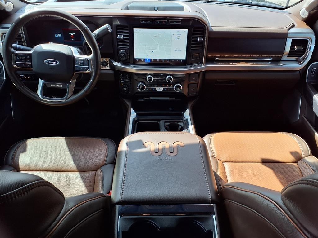 Ford Super Duty F-450 DRW King Ranch 4WD Crew Cab 8' Box 2024