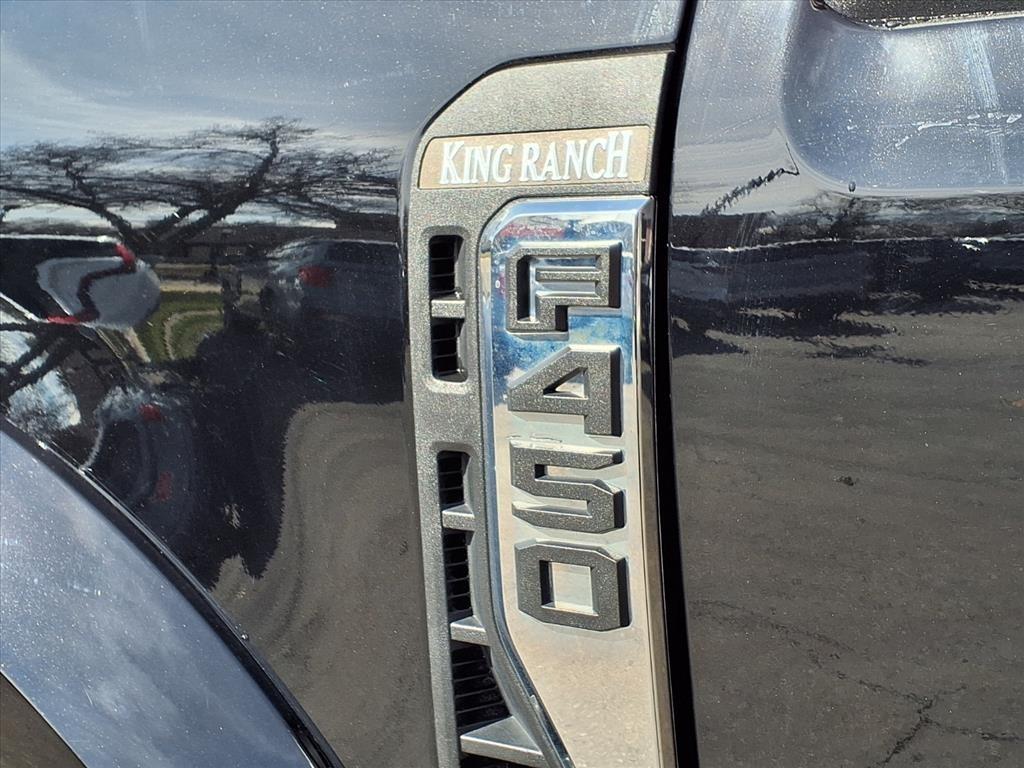 Ford Super Duty F-450 DRW King Ranch 4WD Crew Cab 8' Box 2024