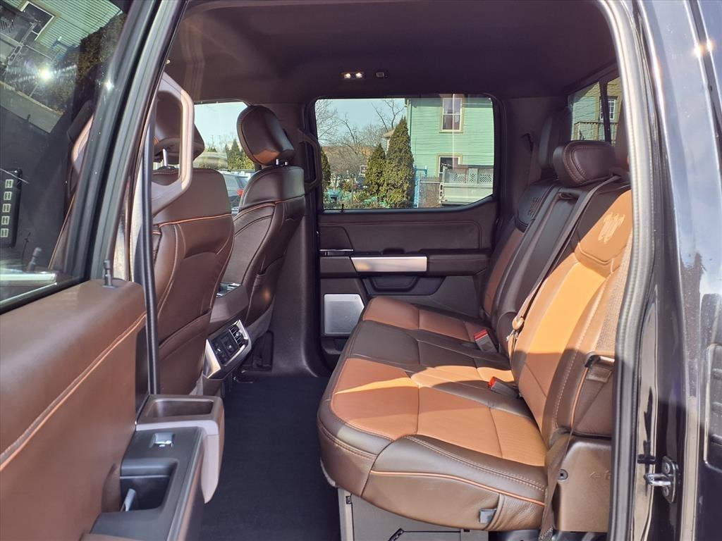 Ford Super Duty F-450 DRW King Ranch 4WD Crew Cab 8' Box 2024