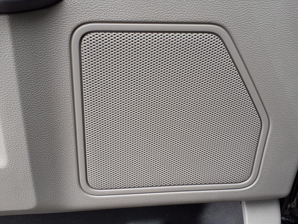 Ford F-150 XLT 4WD Reg Cab 8' Box 2020