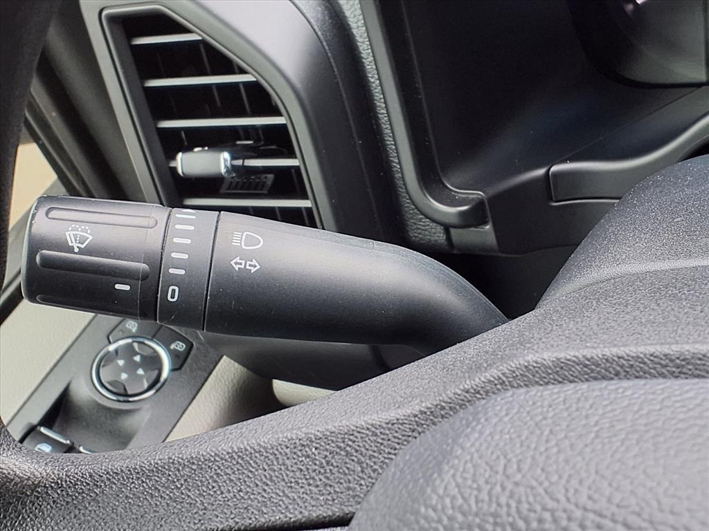 Ford F-150 XLT 4WD Reg Cab 8' Box 2020