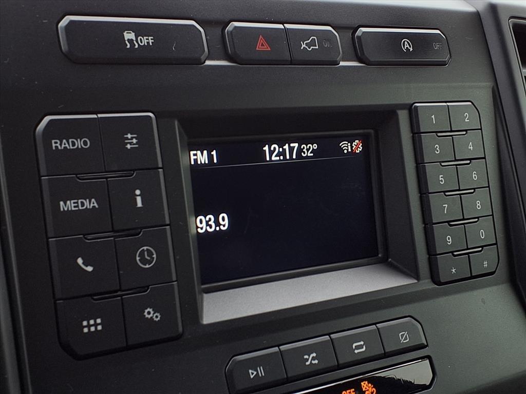 Ford F-150 XLT 4WD Reg Cab 8' Box 2020