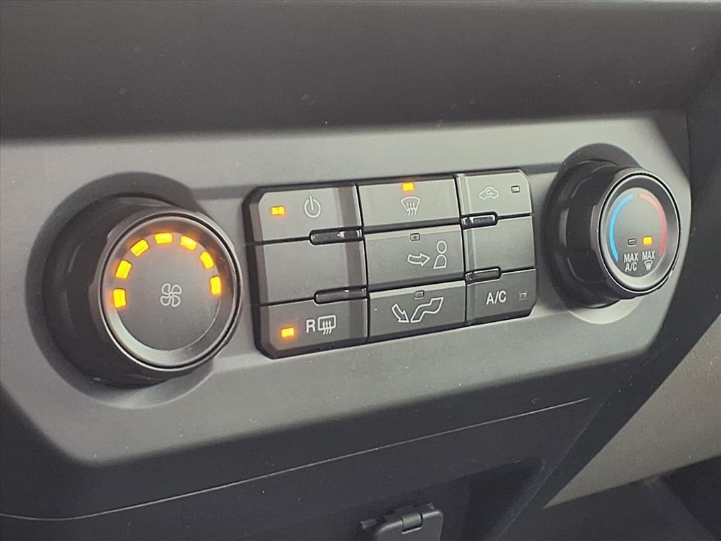 Ford F-150 XLT 4WD Reg Cab 8' Box 2020