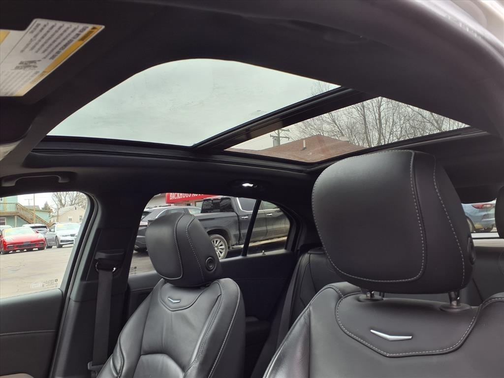 Cadillac XT4 AWD 4dr Premium Luxury 2021