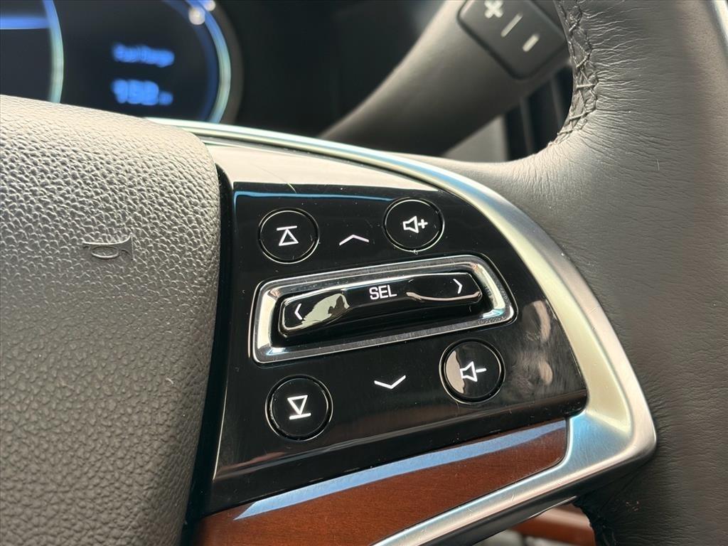 Cadillac Escalade ESV 4WD 4dr Luxury 2017