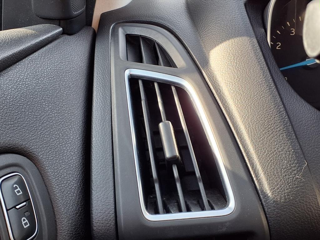 Ford Focus Titanium Hatch 2017