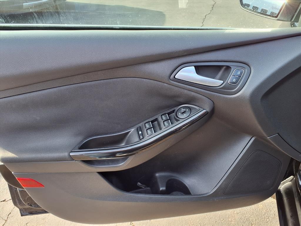 Ford Focus Titanium Hatch 2017