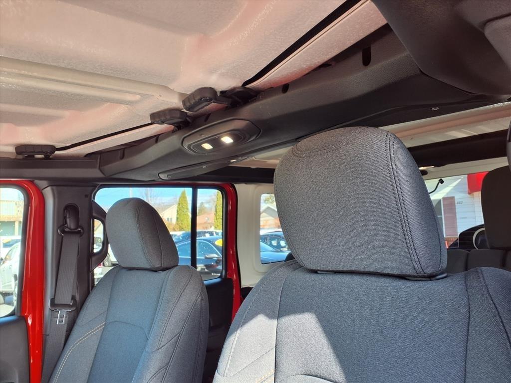 Jeep Wrangler Willys 4 Door 4x4 2025