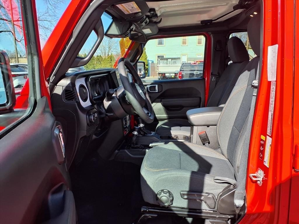 Jeep Wrangler Willys 4 Door 4x4 2025