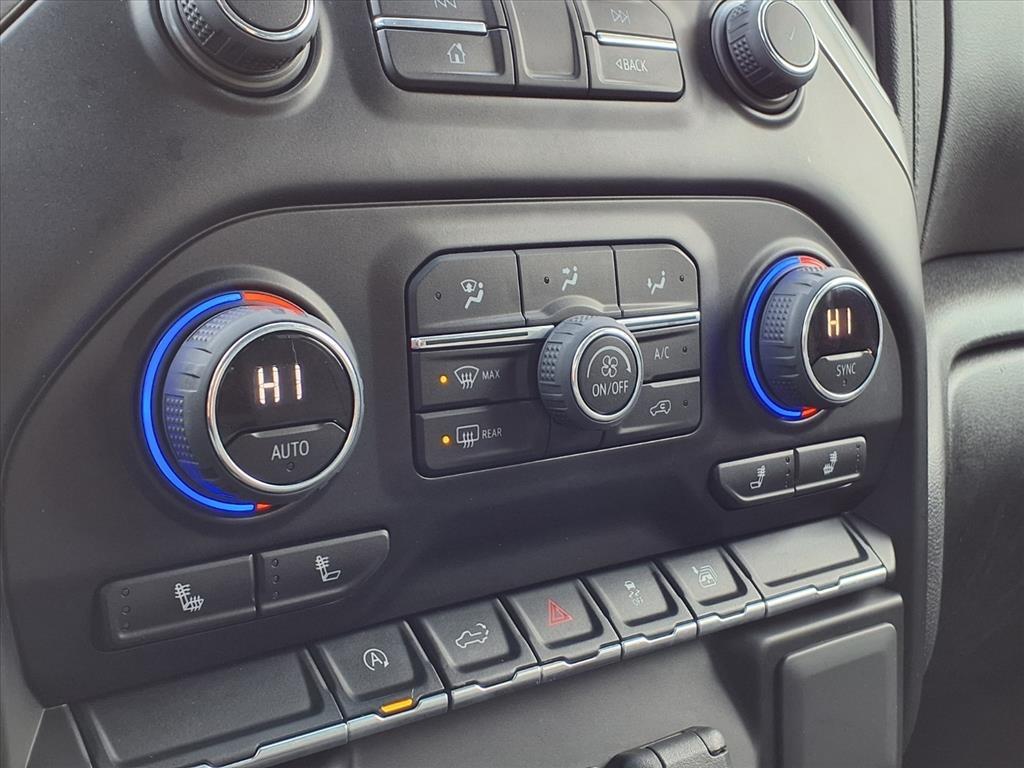 Chevrolet Silverado 1500 4WD Crew Cab 147" LT w/2FL 2021