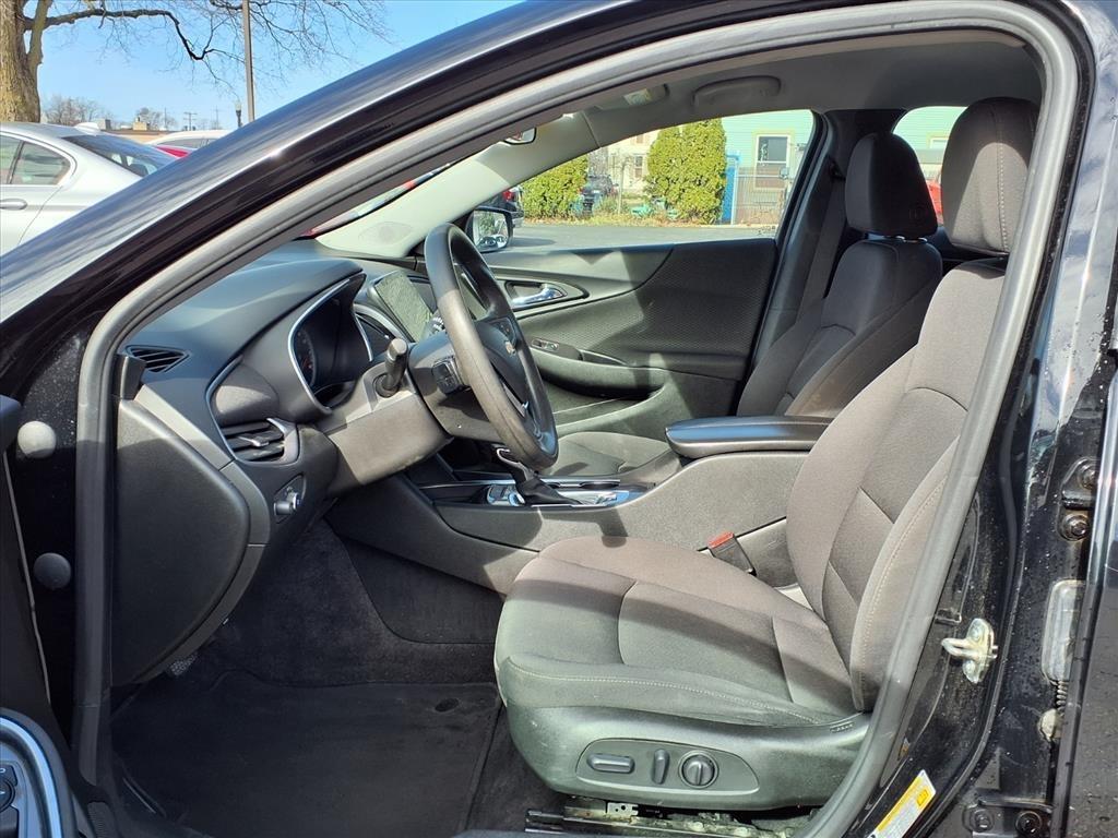 Chevrolet Malibu 4dr Sdn LT 2022