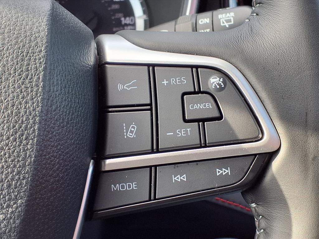 Toyota Highlander Platinum AWD (Natl) 2023