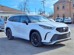 2023 Toyota Highlander 