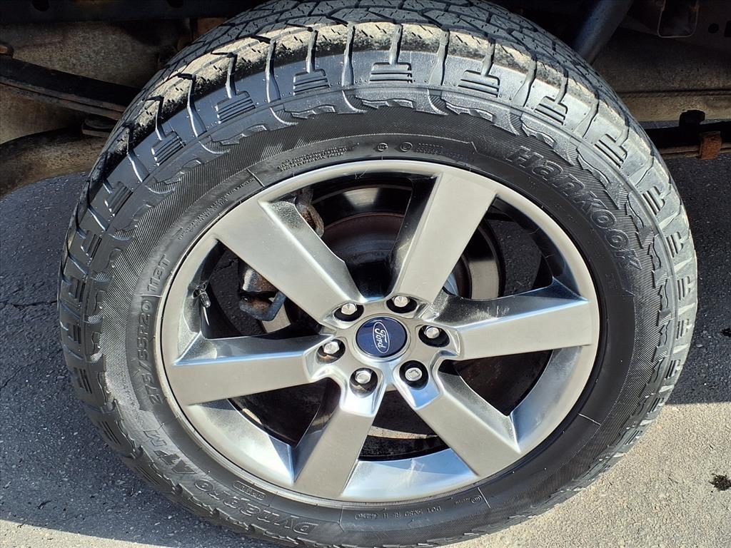 Ford F-150 Platinum 4WD SuperCrew 5.5' Box 2017